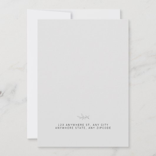 Lichte elegante trouwuitnodiging met bloemendetail save the date (Achterkant)