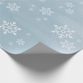 Lichte ijsblauwe Waterverf sneeuwvlok Cadeaupapier (Hoek)