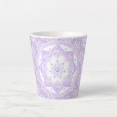 Lichte paarse sneeuwvlok & Glinsterend Hart Latte Mok (Voorkant)