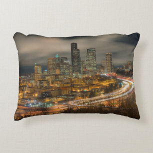 Lichte stromen van auto's 's nachts decoratief kussen