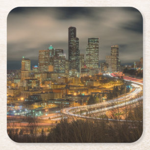 Lichte stromen van auto's 's nachts vierkante kartonnen onderzetter