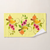 Lichtgeel - Vogel en Gele Rose Bad Handdoek (Handdoek)