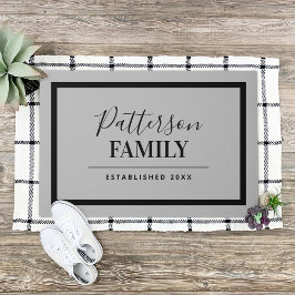 Lichtgrijs familiemonogram deurmat