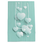 Lichtgroene achtergrond met 3D witte harten Medium Cadeauzakje (Achterkant)