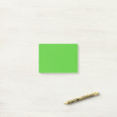Lichtgroene vaste kleur post-it® notes (Op bureau)
