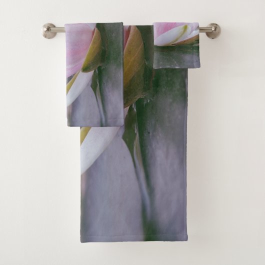 Lichtroze Lotus Vloerlandschap Bad Handdoek (Insitu)
