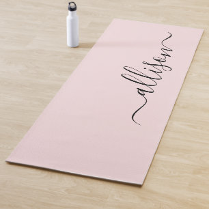 Lichtroze typografie minimalistische naam yogamatt yogamat