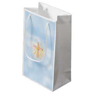 Lichtstralen van het religieuze kruis klein cadeauzakje