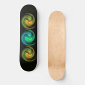 LICHTVORTEX, zwart-blauw-geel-groen sinaasappel Skateboard (Voorkant)