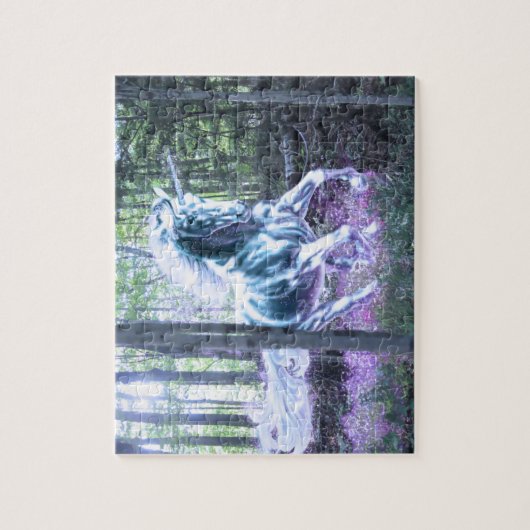 Licorne dans le puzzle de forêt (Vertical)