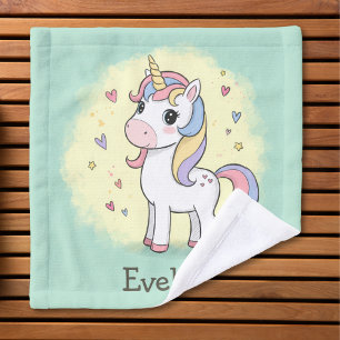 Licorne de dessin animé mignonne avec crinière arc