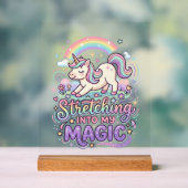 Licorne s'étirant dans ma typographie audacieuse m (Neutre)