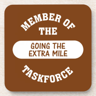Lid van de Extra Mile Task Force Onderzetter