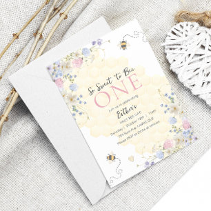 Lief om één honing meisjes eerste verjaardag te zi kaart