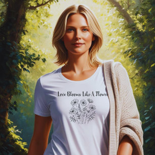 Liefde Bloeit Als Een Bloem Oudroze Ontwerp Tri-Blend Shirt