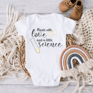 Liefde en Wetenschap IVF Quote Geel Zwart Tekst Romper