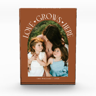 Liefde Groeit Hier Moderne Boog Terracotta Fotoblokken