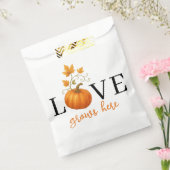 Liefde groeit hier | Pompoenlettering herfst Bedankzakje (Gezegeld)