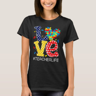 Liefde Hart Autisme Bewustzijn Maand Puzzelstuk Th T-shirt