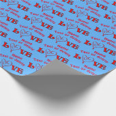 Liefde hart gepersonaliseerd cadeaupapier (Hoek)