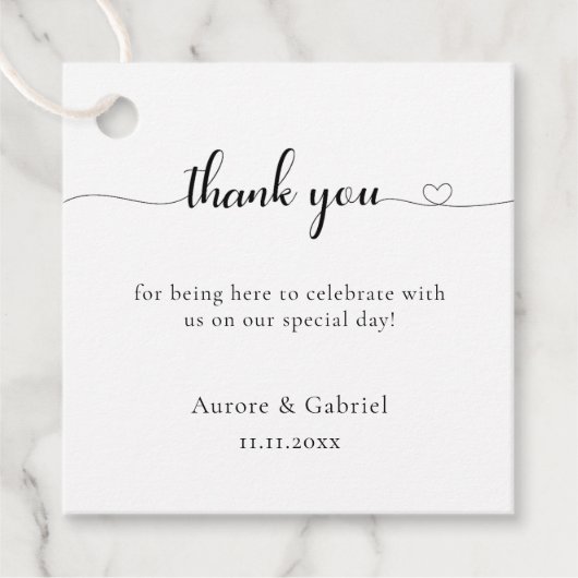 Liefde Hart Modern Elegant Zwart-Wit Bruiloft Bedankjes Labels (Voorkant)