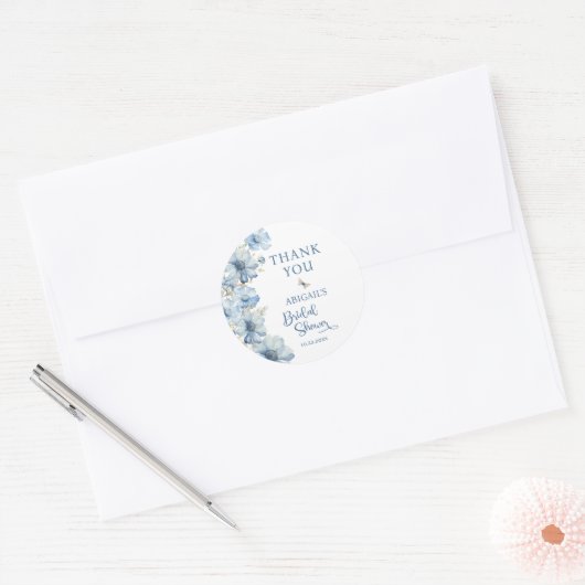 LIEFDE IN BLOEI BLAUWE BLOMEN BRUIDSSHOUSSE RONDE STICKER (Envelop)