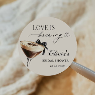 Liefde is aan het Bruisen Espresso Martini Bruidsf Ronde Sticker