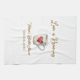 Liefde is brouwende witte koffiemok hart bruidsfee theedoek