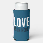 LIEFDE is hier. Grappig citaat. Blauw en wit. (Seltzer Voorkant)