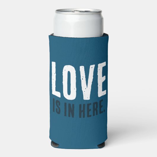 LIEFDE is hier. Grappig citaat. Blauw en wit. (Seltzer Voorkant)