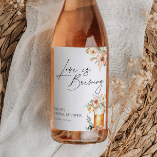 Liefde is in de lucht Bruiloftsfeest met bloemen Wijn Etiket
