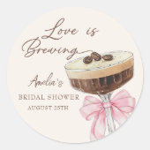 Liefde is in de lucht Espresso Martini Bruidsfeest Ronde Sticker (Voorkant)