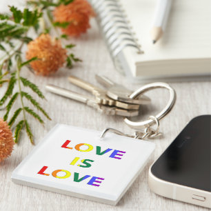 Liefde is liefde LGBT Pride Flag Typografie Sleutelhanger