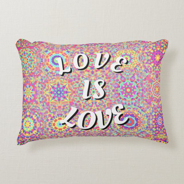 Liefde Is Liefde Pride Accent Kussen (Voorkant)