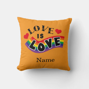 Liefde Is Liefde Regenbooglint Typografie met Hart Kussen