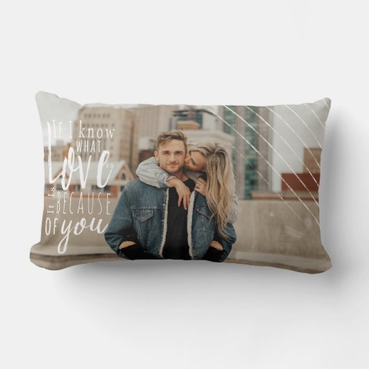 Liefde is | Moderne Overlay Custom Happy Couple Fo Kussen (Voorkant)