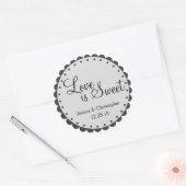 Liefde is zoet - Scalloped Edge - personaliseren Ronde Sticker (Envelop)