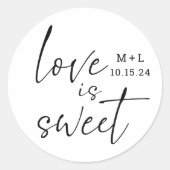 Liefde is zoete kalligrafie bruiloft gunst ronde sticker (Voorkant)
