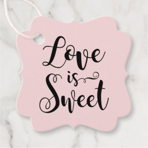 Liefde is Zoete Roze Zwarte Calligraphy Bruiloft Bedankjes Labels