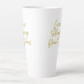 Liefde slaapt in je Arms Tall Latte Mok (Voorkant)