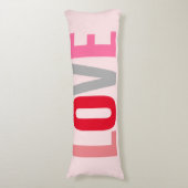 Liefde Valentijnse Blush Pink Red Typografie Lichaamskussen (Voorkant Verticaal)