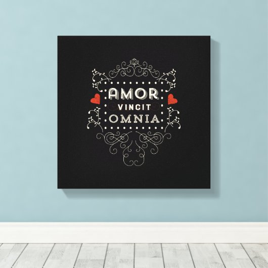 Liefde verovert alles - Latijns- typografie Canvas Afdruk (Insitu (Houten vloer))
