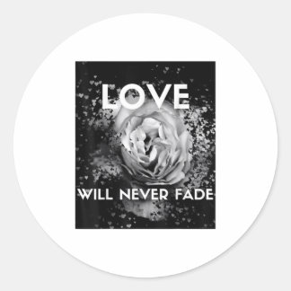 Liefde vervaagt nooit drijvende harten ronde sticker
