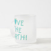 Liefde voor het milieu op aarde matglas koffiemok (Voorkant links)