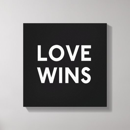 Liefde Wint Canvas Verpakte B&W Print (Voorkant)