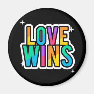 Liefde wint. LGBTQ+Pride. Regenboog. Button Magneet