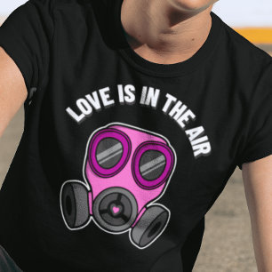 Liefde zit in het Shirt van het luchtgasmasker