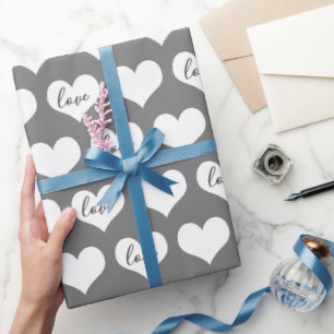 Liefdeshartjes op grijs cadeaupapier