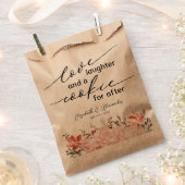 Liefdeslachen en een koekje voor na de bruiloft bedankzakje (Geknipt)