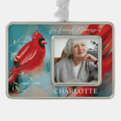 Liefdevolle herinnering Rode Kardinaal Vogel Memor Verzilverd Kader Ornament (Voorkant)